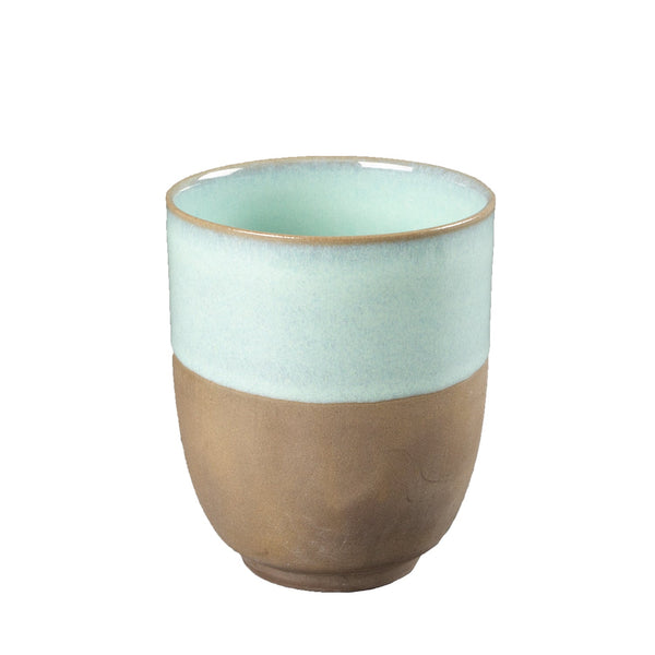 Handgefertigter Steinzeugbecher Edward in Grau, spülmaschinenfest und ofenfest