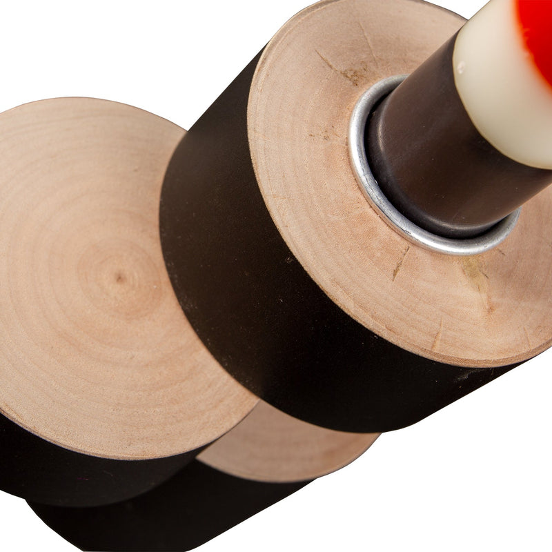 Detailaufnahme der Esche-Holzmaserung und umweltfreundlichen Lackierung