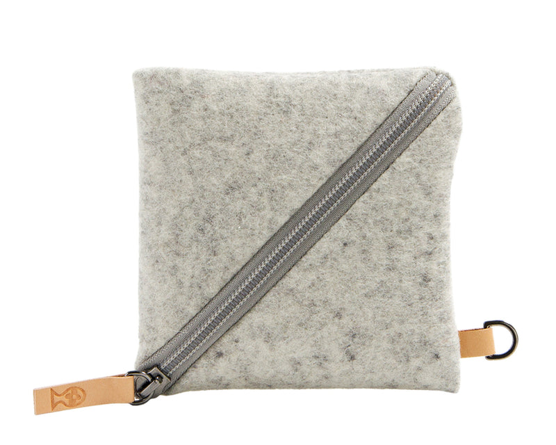 Kleines Diagonal Mäppchen organisiert wichtige Essentials und Utensilien