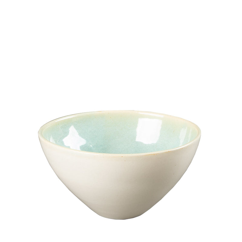 Müslischale Nuria auf dem Kindertisch - perfekt für kleine Entdecker.

