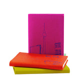 Skizzenbuch Alex und Typo im Design-Vergleich.