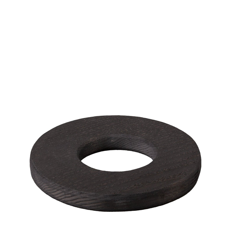 Topfuntersetzer Frodo schützt den Tisch unter einer heißen Pfanne.