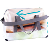 Weekender Tasche gepackt für Reise – bereit für den Wochenendausflug