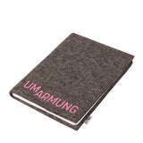 Skizzenbuch Typo A5 mit weichem Wollfilz-Einband und motivierendem Slogan Umarmung