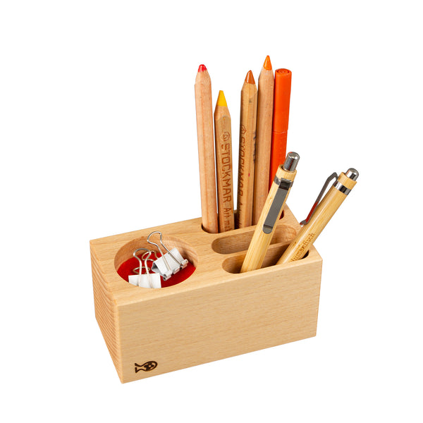 Stiftehalter Block gefüllt mit Stiften und Büro-Utensilien organisiert